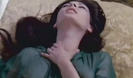 18 نیمه پورن سال دختر قدیمی تخت خواب بچه