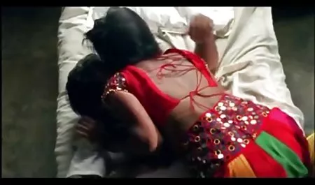 سبزه ناز در فیلم داستانی نیمه سوپر استخر استمناء می کند